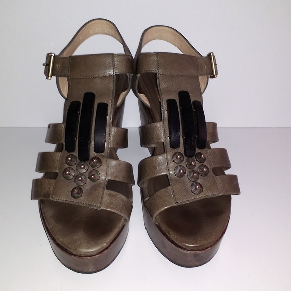 Robert Clergerie Shoes - Robert Clergerie Paris olive green leather clog 9